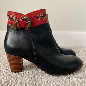 L'Artiste by Spring Step Veronika Boots Black Leather Red Trim Size US 7.5 - 8